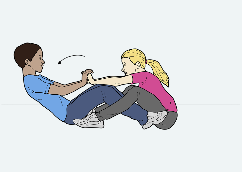 شخصان يجلسان على الأرض في مواجهة بعضهما البعض ويمثلا اغنية "جذّف قاربك".